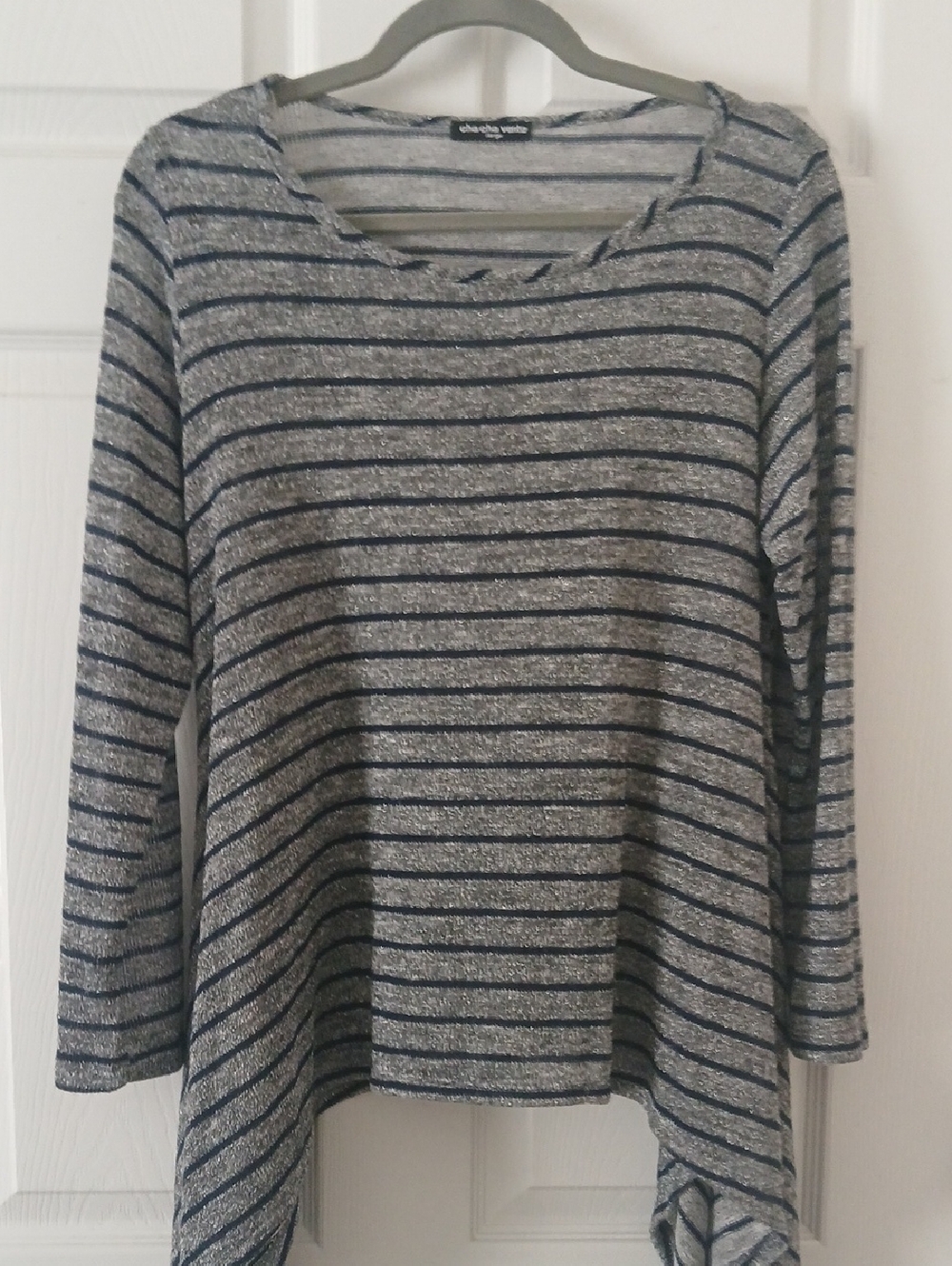cha cha vente Navy and Gray Striped Long Sleeve Scoop Neck Top